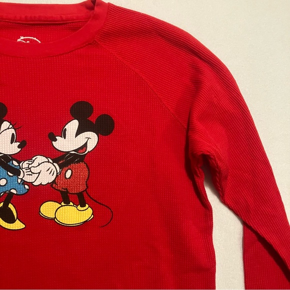 Disney • Top - Picture 4 of 13